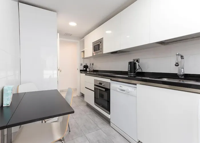 2f Mtr - Temporary Rent 3bedrooms Old Town Appartement