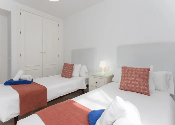 2f Mtr - Temporary Rent 3bedrooms Old Town *