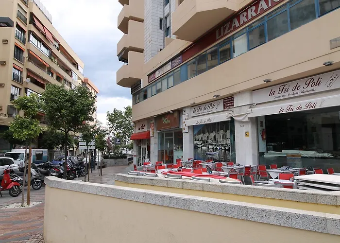 2f Mtr - Temporary Rent 3bedrooms Old Town 马尔韦利亚