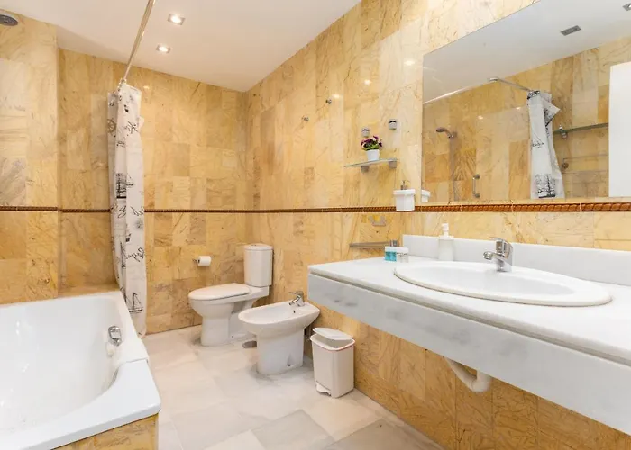 2f Mtr - Temporary Rent 3bedrooms Old Town