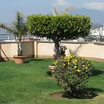 2f Mtr - Temporary Rent 3bedrooms Old Town *